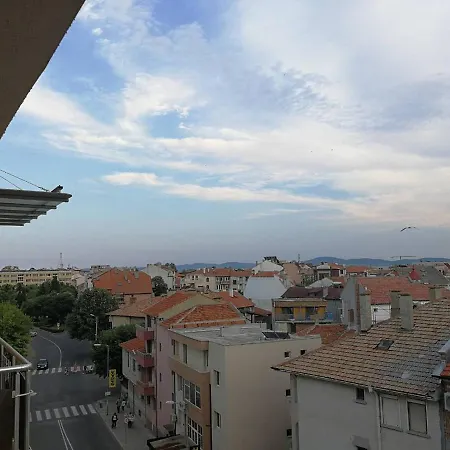 Апартаменти Илтони Apartment Pomorie